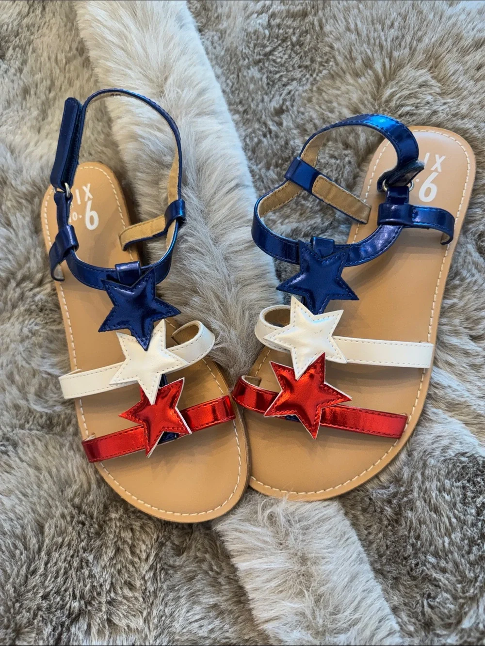 Mix No. 6 Girls Metallic Blue White Red Star Sandals.BRAND NEW.Never worn
